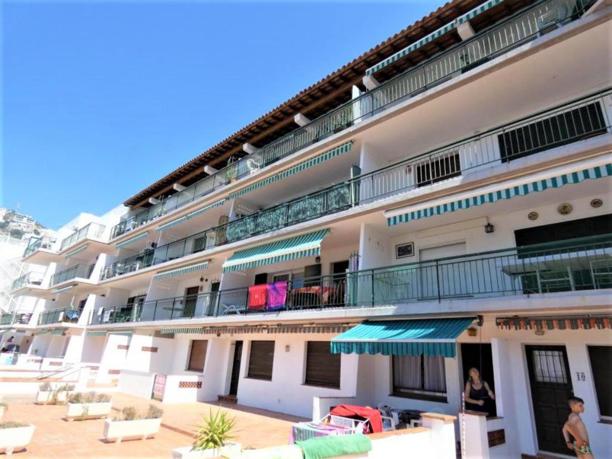 Canyelles Petites Av-38 Apartment